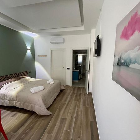 Guest House Design Navigli Milan Bagian luar foto