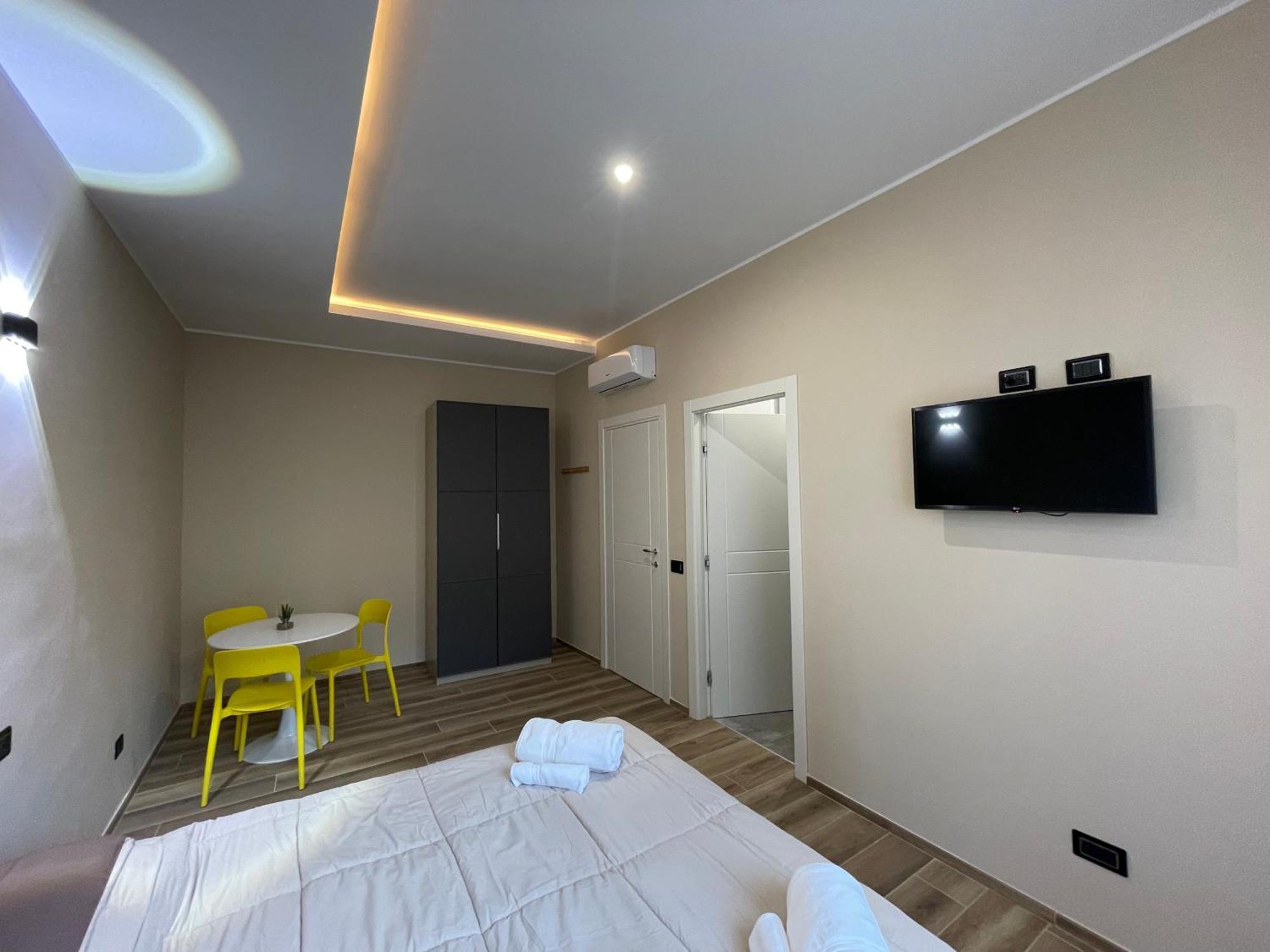 Guest House Design Navigli Milan Bagian luar foto